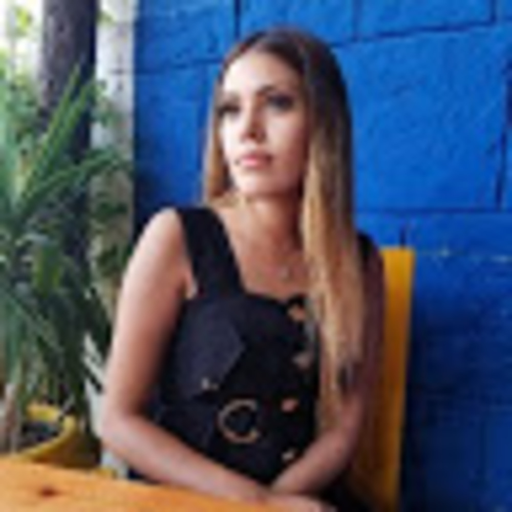 Meet your Posher, Syrine